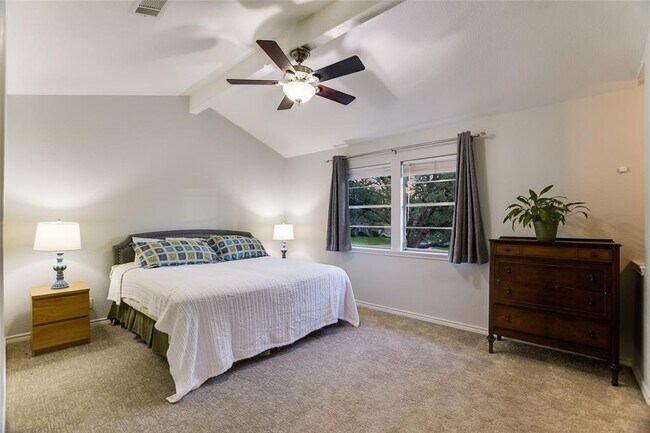 Building Photo - 7615 Rockpoint Dr