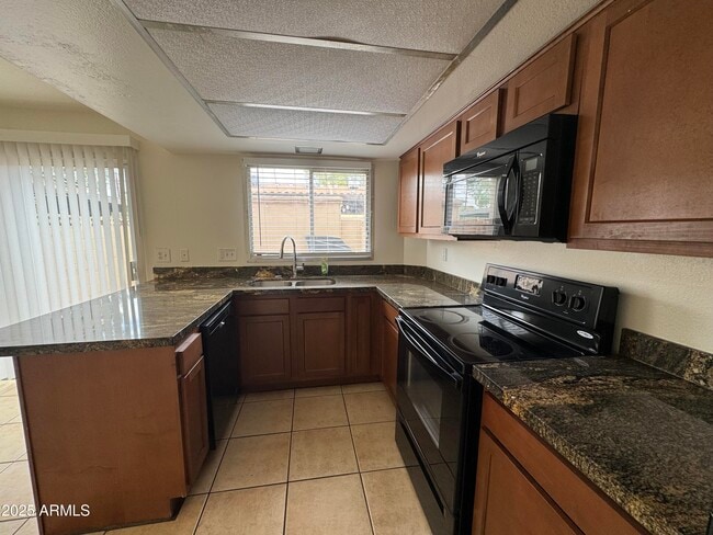 Building Photo - 6729 N 44th Ave