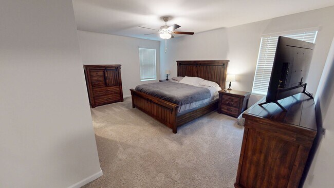 Building Photo - Pet Friendly 2023 Build in Convenient Location!