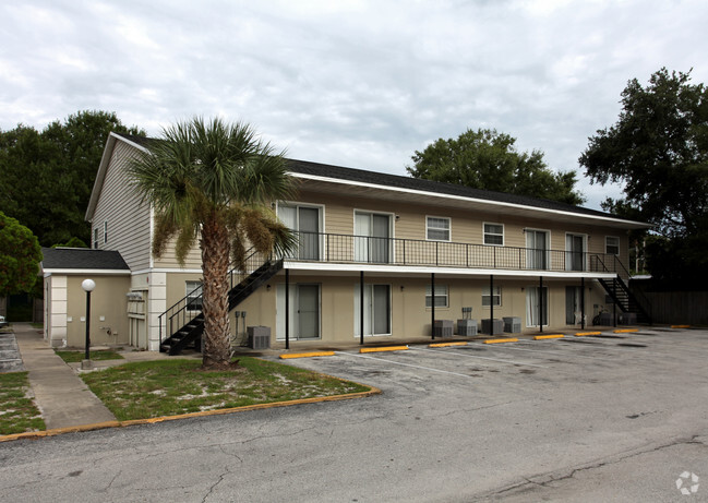 Kensington Oaks - 440 S Mellonville Ave Sanford FL 32771 | Apartment Finder