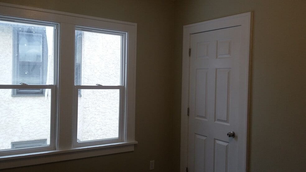 Plenty of natural light in every room! - 1518 Irving Ave N