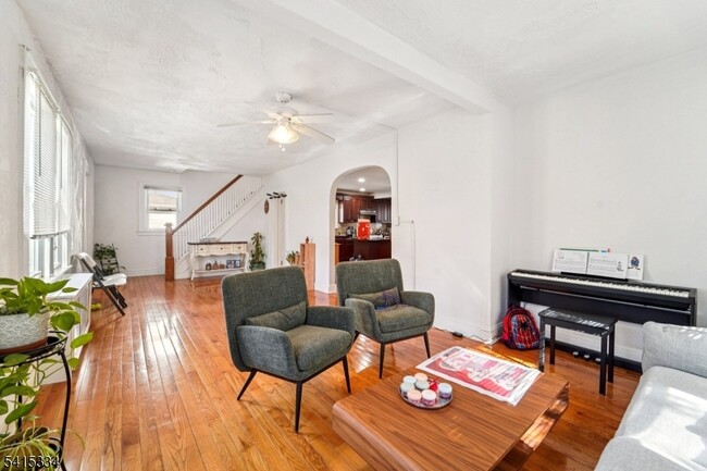 Building Photo - 359 Bogert Ave