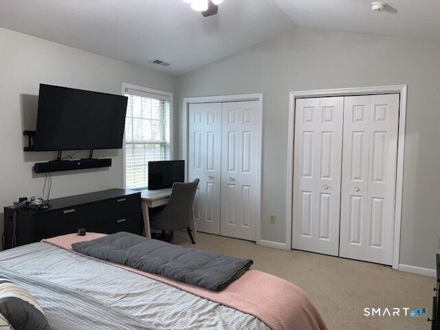 Building Photo - 19 Hawthorne Dr