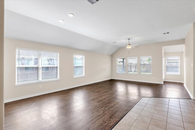 Building Photo - 7036 Terra Ln