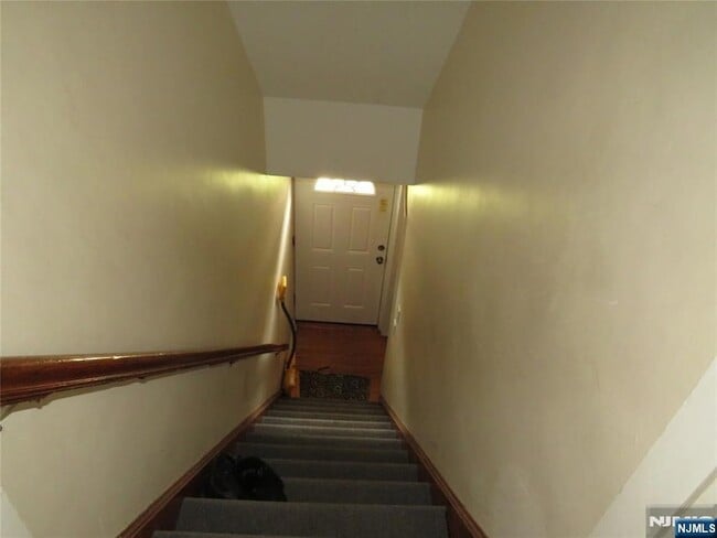 Building Photo - 838 Paulison Ave