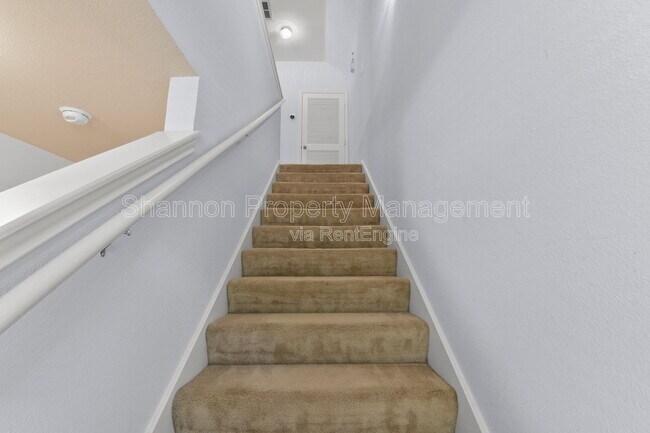 Building Photo - 2711 Polk St