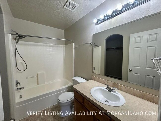 Building Photo - 5498 S Loughs Way
