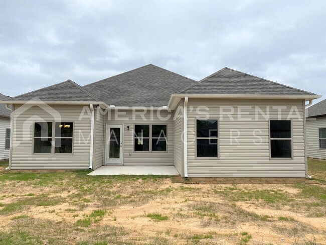 Building Photo - 14388 Chase Dr