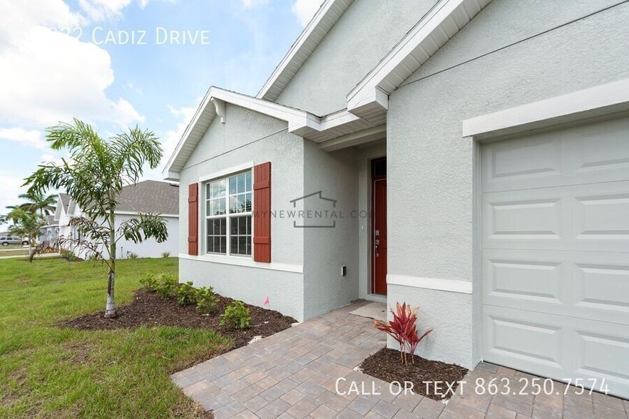 Building Photo - 25222 Cadiz Dr