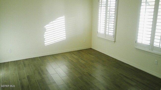 Building Photo - 653 Paseo Dulce Ave