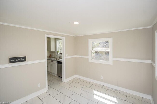 Building Photo - 1919 Maryland Ave