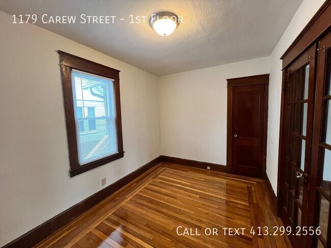 Building Photo - 1179 Carew St