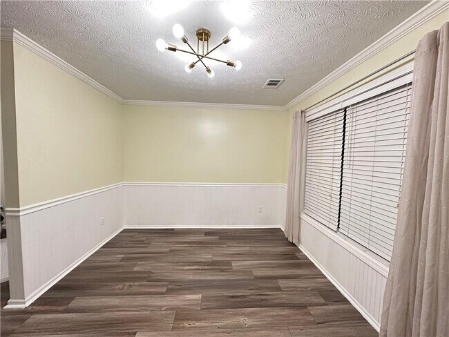 Building Photo - 1936 Patterson Park Pl