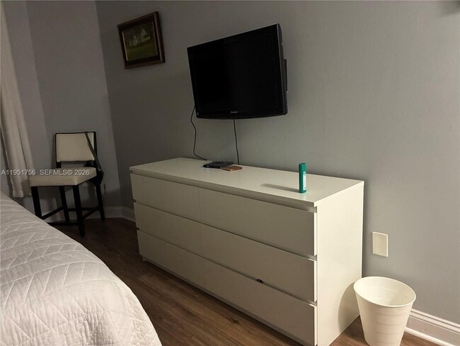 Building Photo - 1985 S Ocean Dr