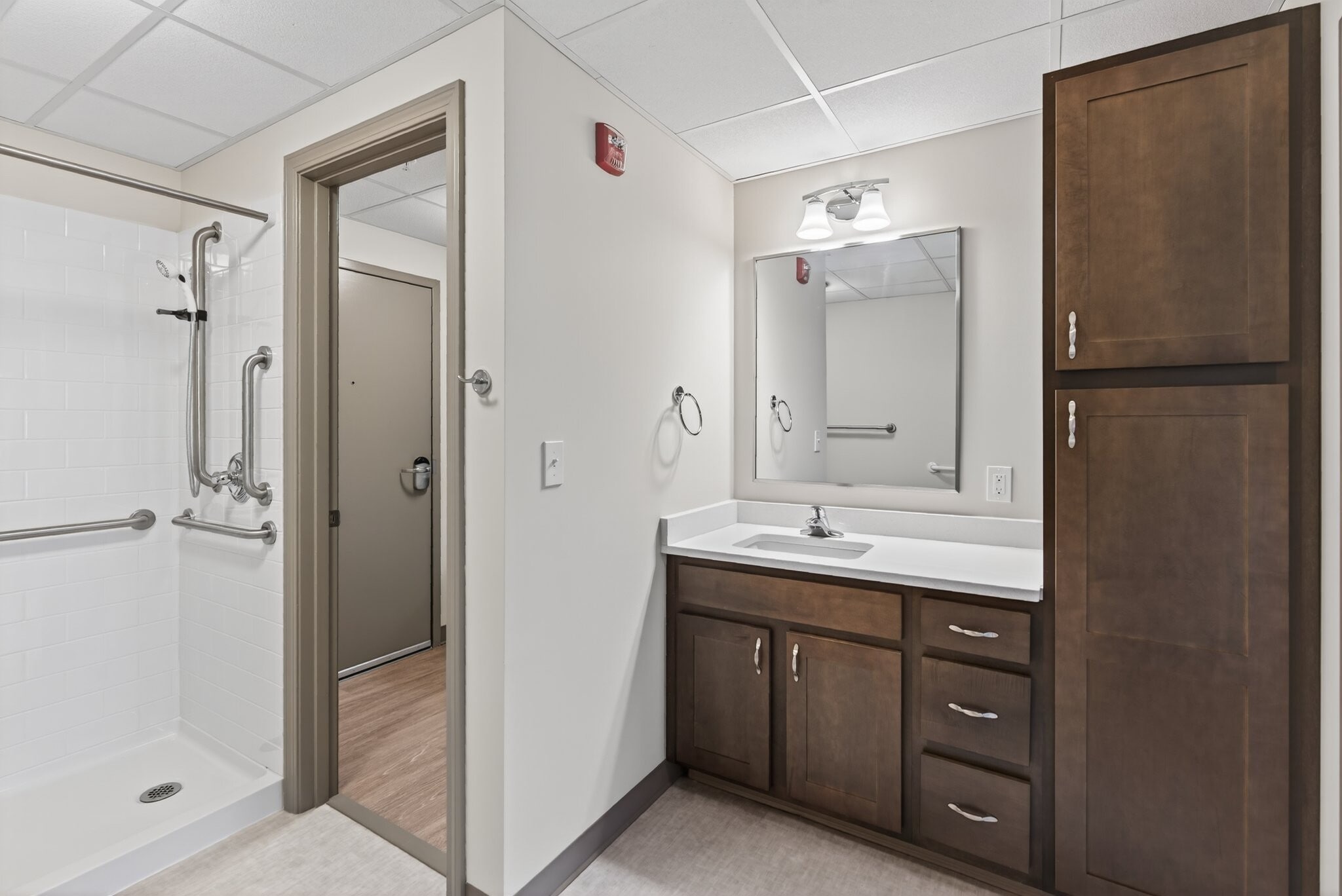 Building Photo - 300 E Bridge St