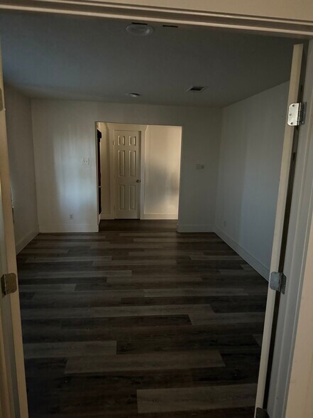 Building Photo - 922 Havenwood Dr