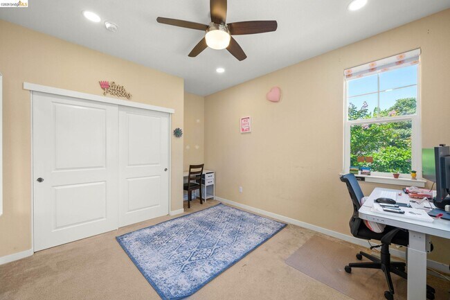 Building Photo - 339 Emory Ct