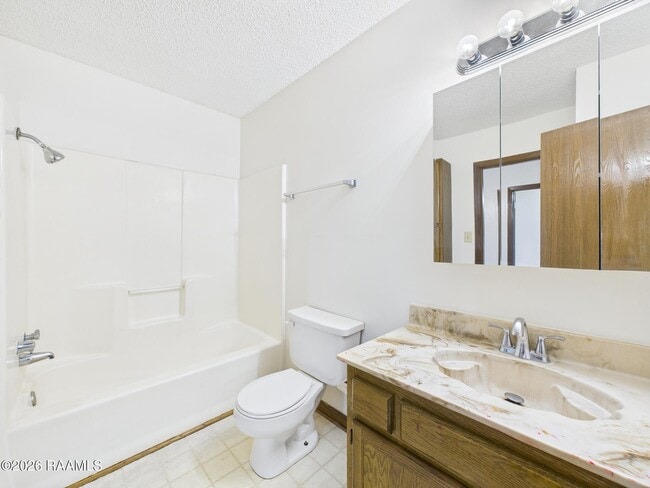 Building Photo - 113 Shekel Dr