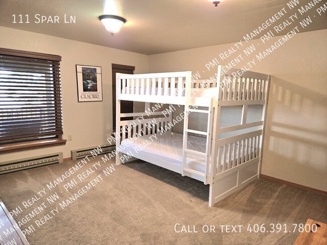 Building Photo - 111 Spar Ln