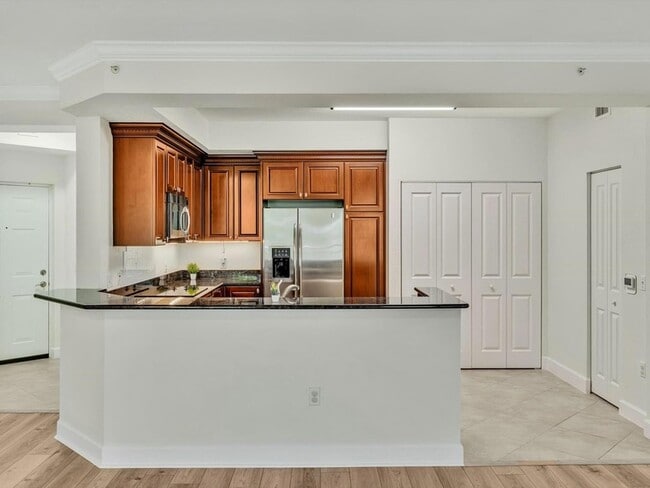 Building Photo - 1405 Renaissance Way