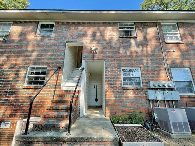Back door entry - 1900 Courtney Dr