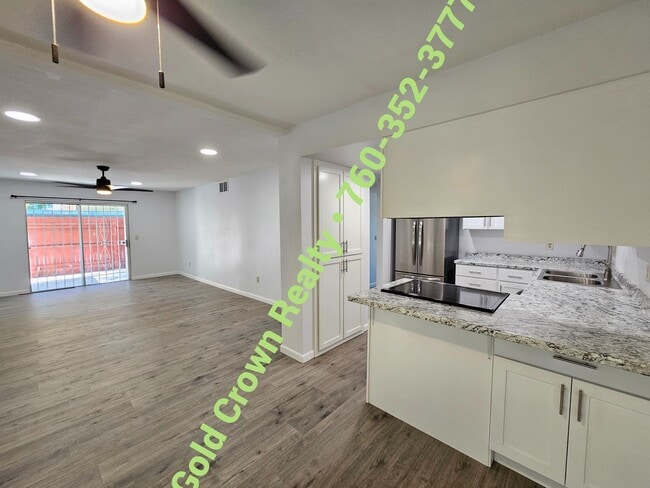 Primary Photo - Newly Renovated Condo for Rent