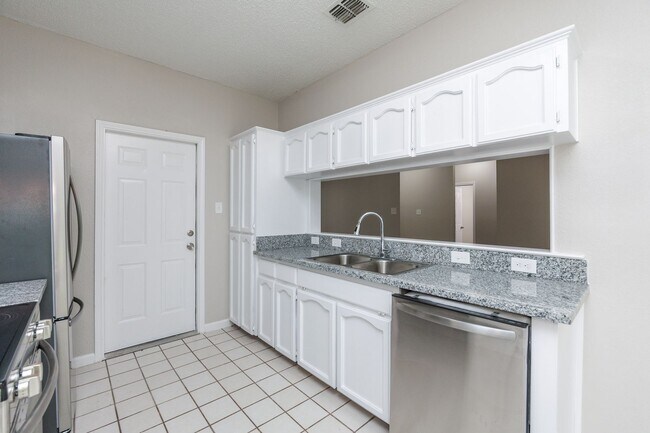 Building Photo - 11313 Red Creek Cir