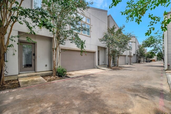 Building Photo - 5314 Avenue J