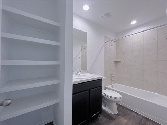 Building Photo - 14732 Hazel Br Dr