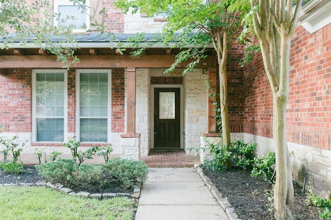 Building Photo - 20911 Avery Cove Ln