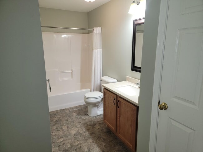 Building Photo - 345 Lake St