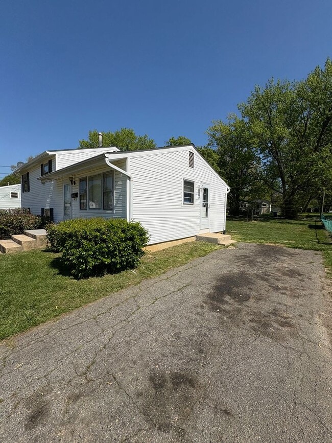 Building Photo - 3-bedroom, 1-bath single-family home in Aberdeen, MD.