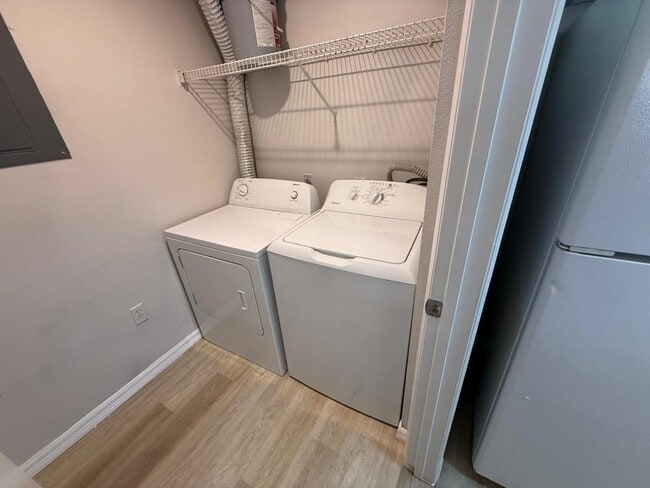 Building Photo - 5506 Metrowest Blvd