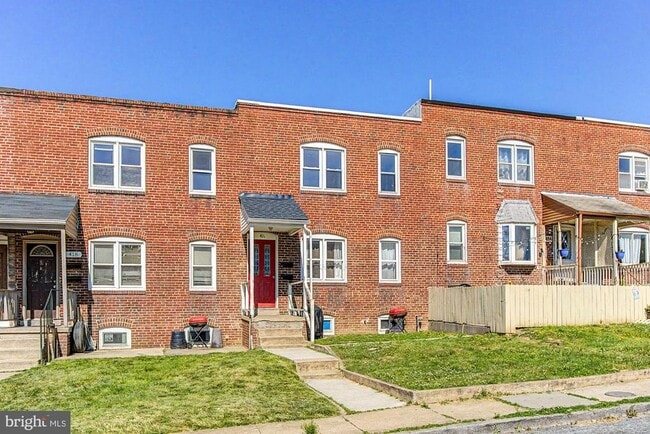 Building Photo - 416 Hornel St