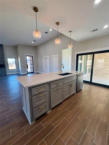 Building Photo - 2713 Stone Briar Dr