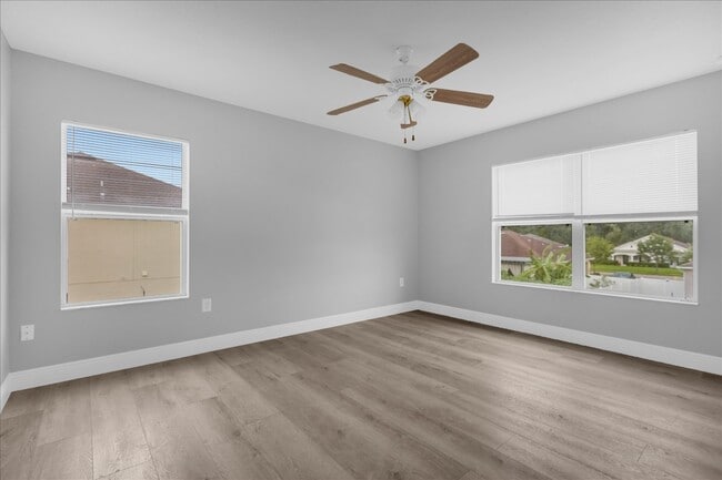 Building Photo - 247 Country Cottage Ln