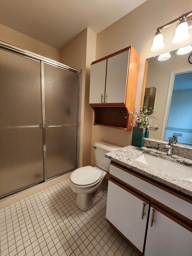 Building Photo - 42722 Lilley Pointe Dr