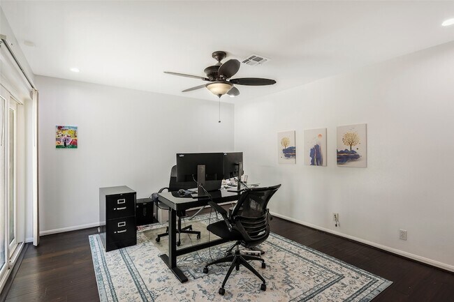 Building Photo - 354 Tealwood Dr