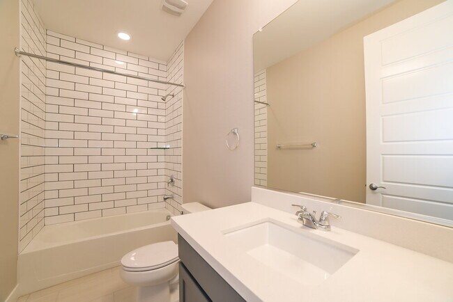 Building Photo - 13359 W Rowel Rd