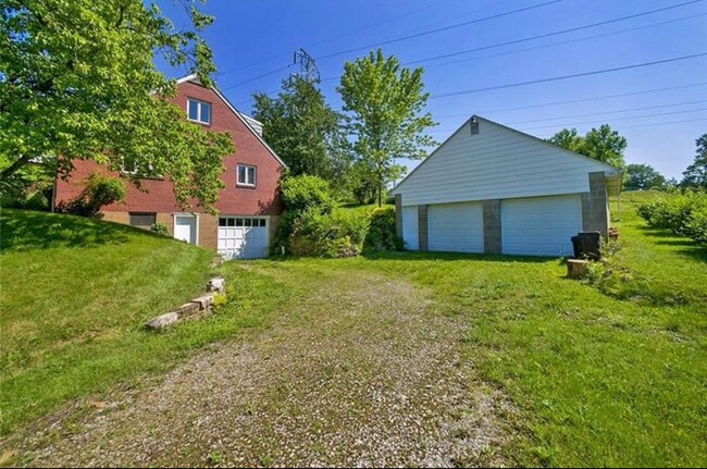 Building Photo - 5331 Old Logan Ferry Rd