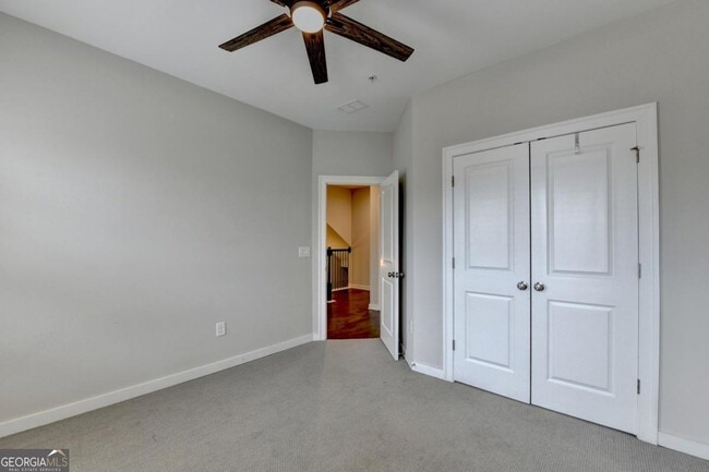 Building Photo - 2083 Holtz Ln