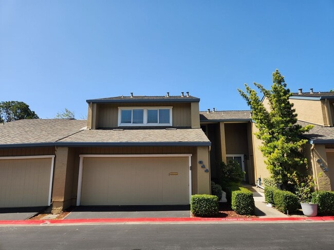 Building Photo - Spacious 4 bedroom in Foster City