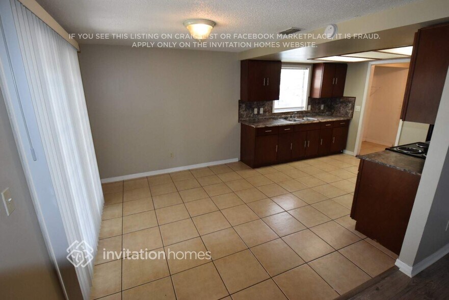 Building Photo - 12702 Sybila Pl
