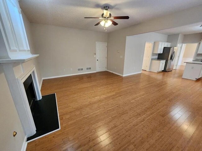 Building Photo - 3815 Ruby Falls Dr