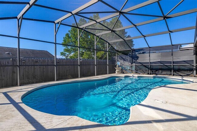 Building Photo - 3045 Bloomsbury Dr