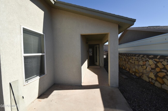 Building Photo - 7313 Brick Dust St