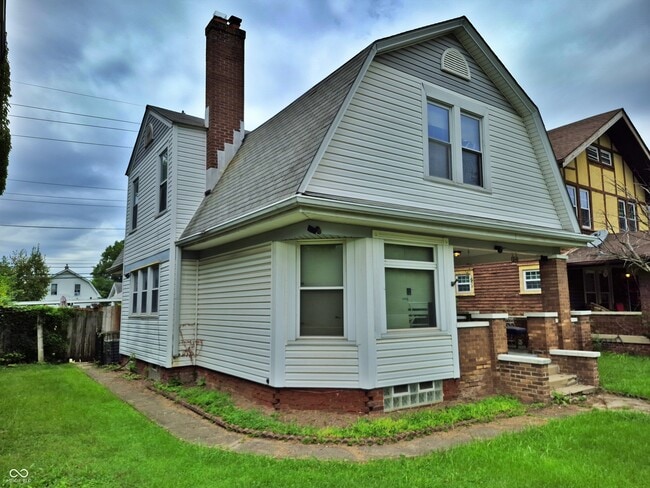 Building Photo - 34 N Drexel Ave