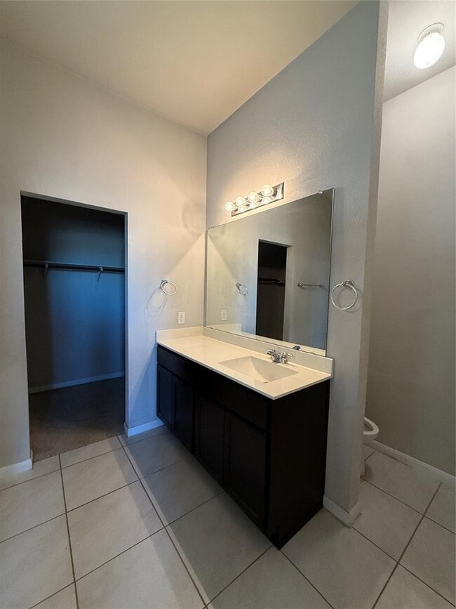 Building Photo - 6516 Ranchito Dr