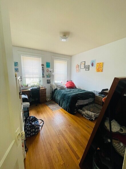 *Pictures are representative samples of the advertised unit. In some cases, the actual units you tou - 621 Huntington Ave