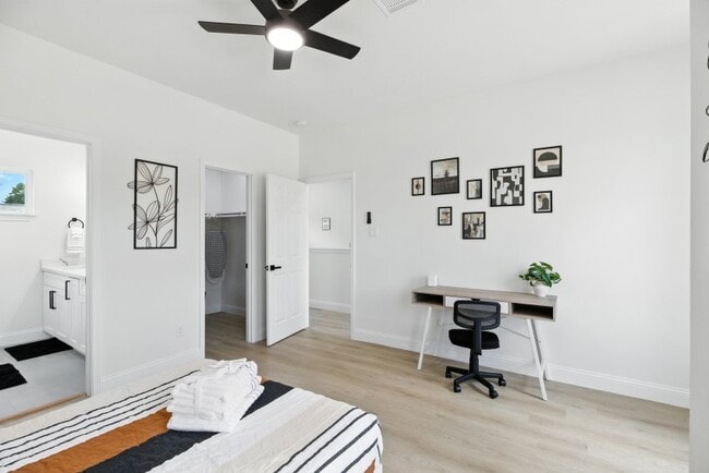 Building Photo - 3902 McKinley St